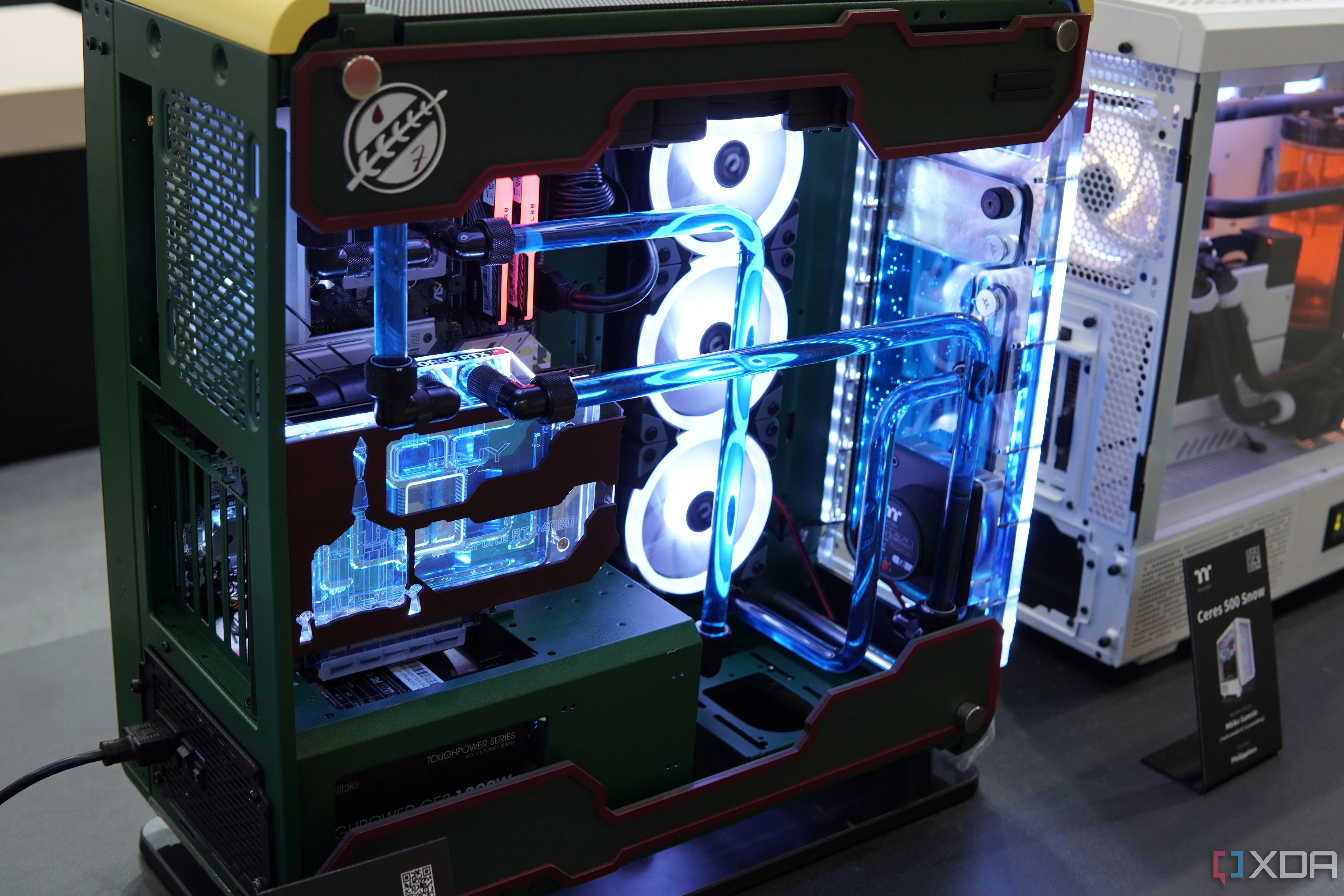 PC custom sử dụng vỏ Thermaltake Core P6 TG Racing Green