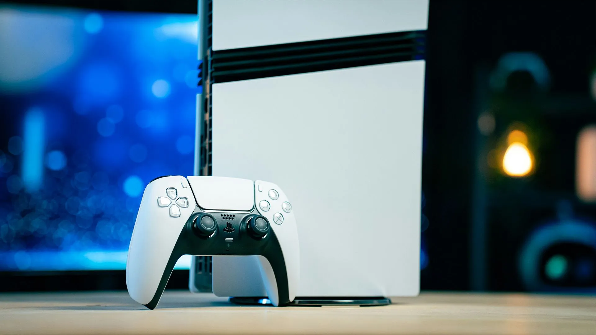 Phụ kiện PlayStation 5 chính hãng của Sony, thể hiện hệ sinh thái game PS5.