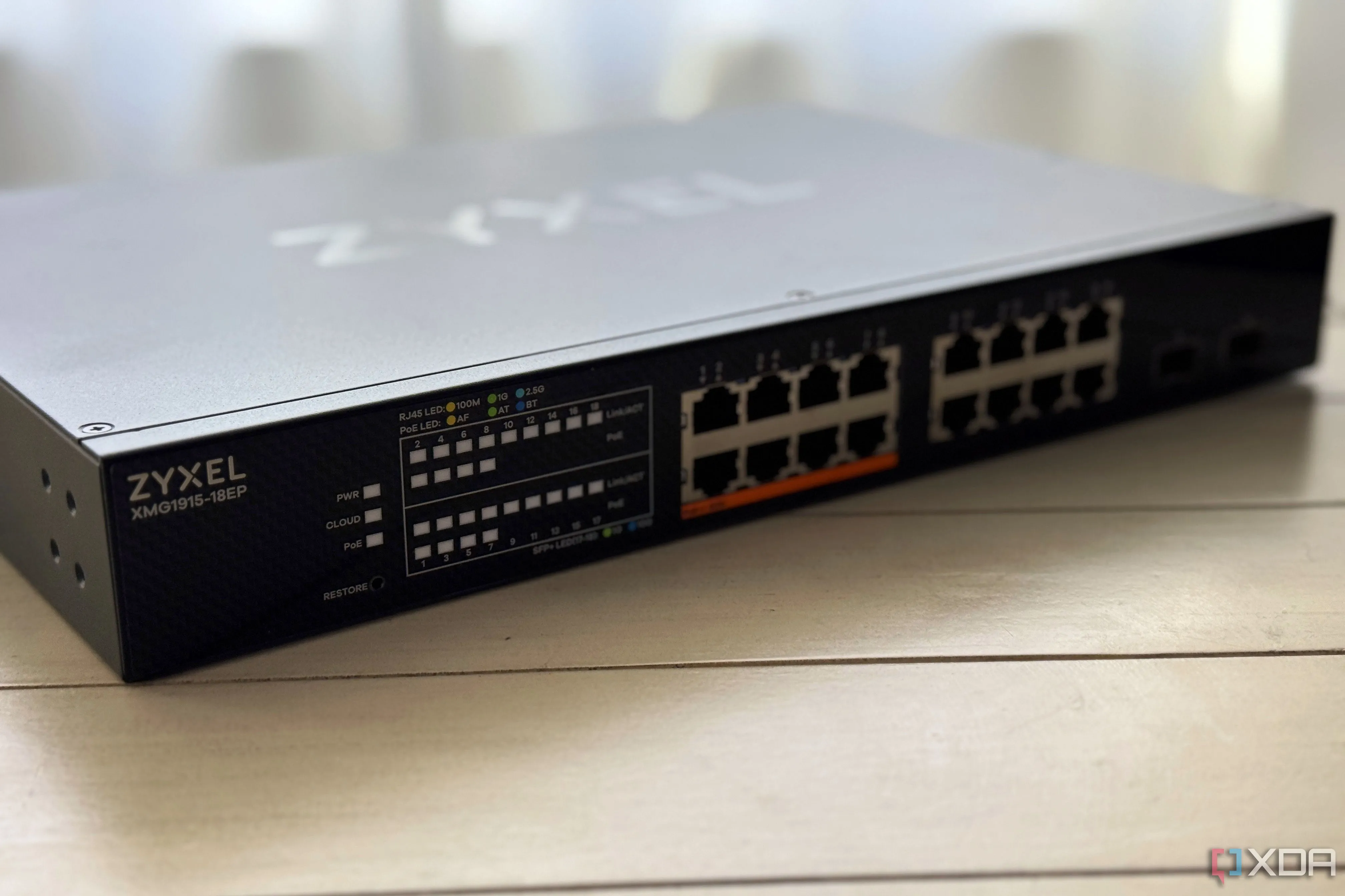 Switch quản lý Zyxel XGM1915 thể hiện vai trò trong mạng LAN mở rộng bởi Tailscale subnet