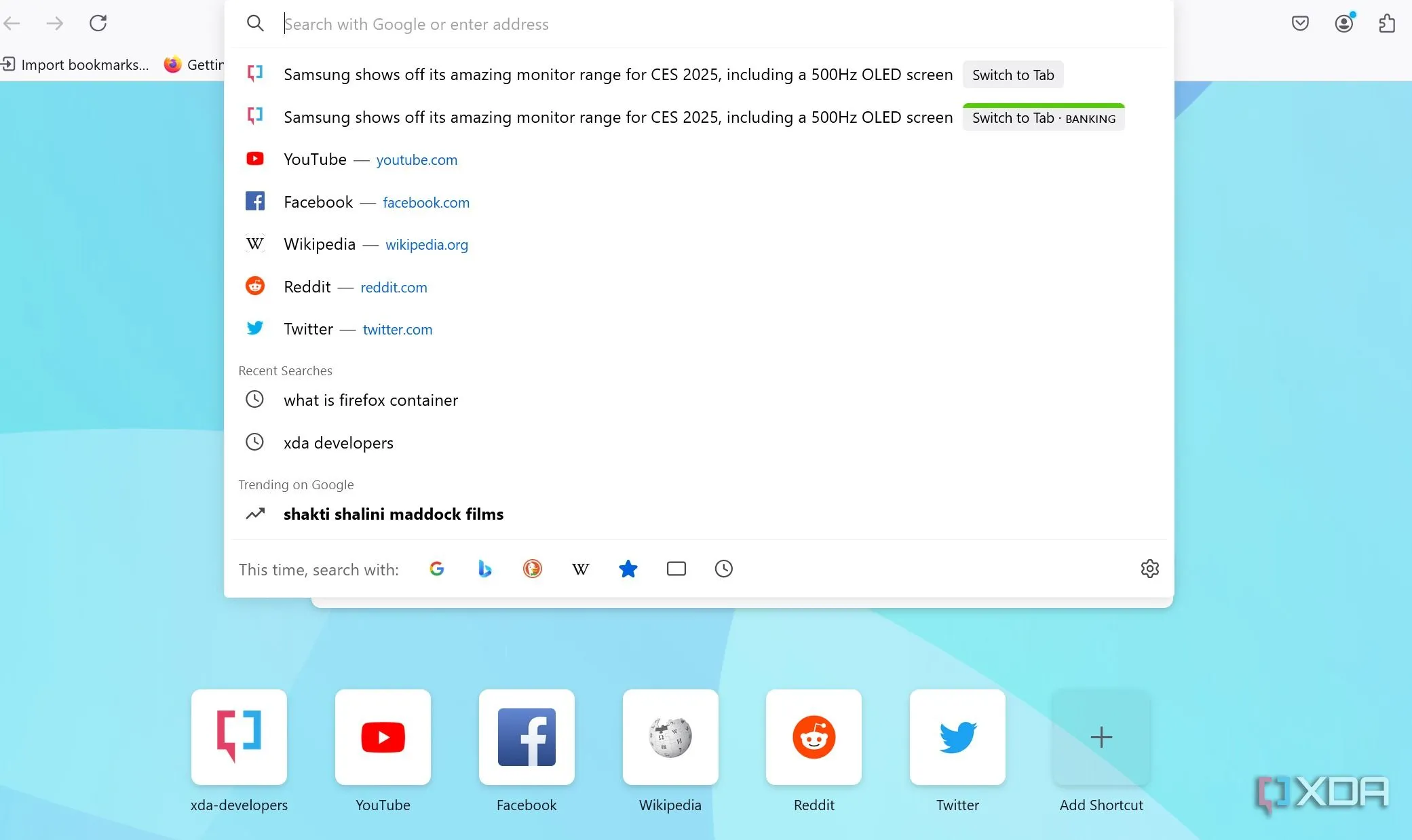 Thanh địa chỉ của Firefox hiển thị xu hướng tìm kiếm và tùy chọn công cụ tìm kiếm khác