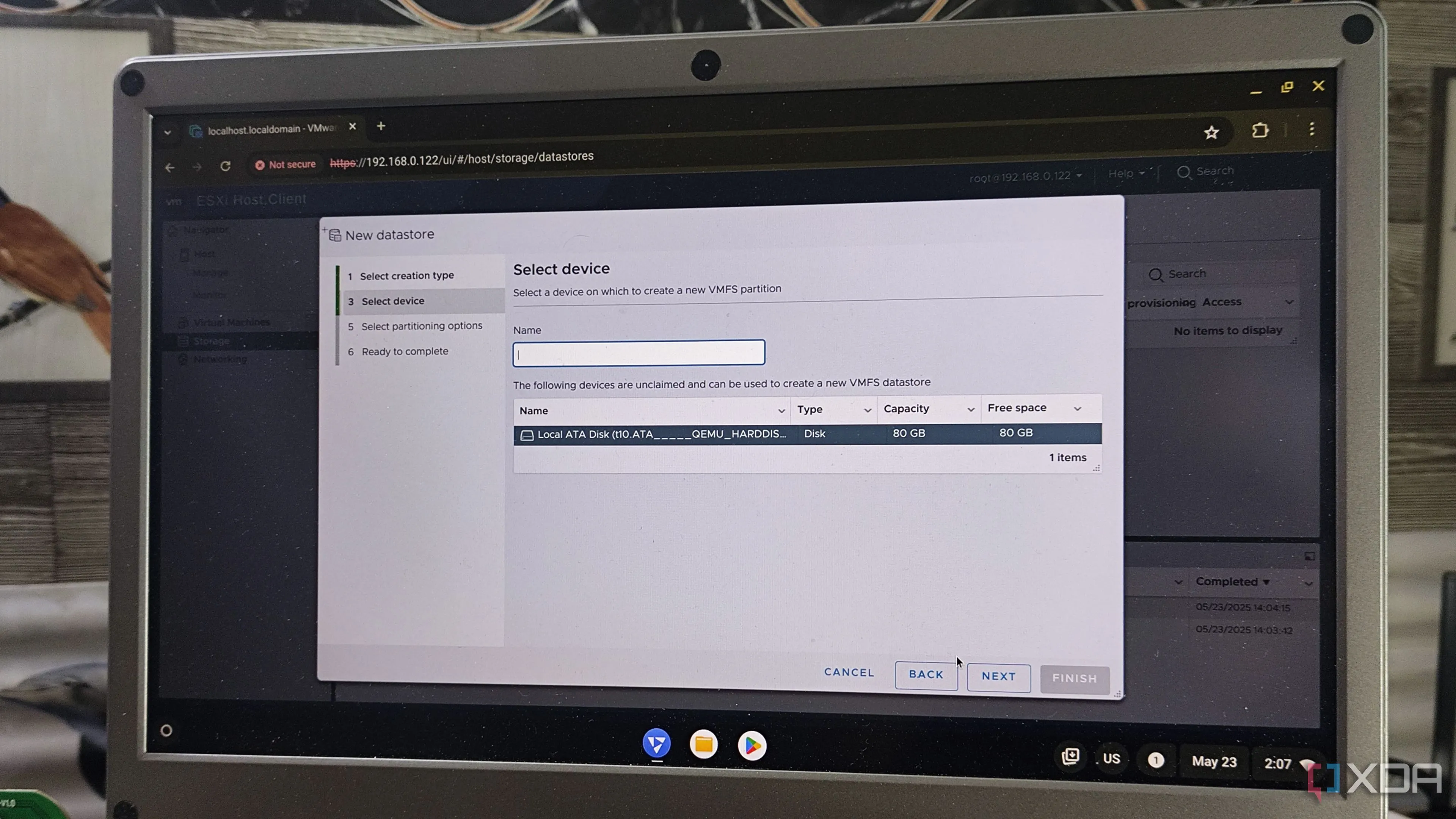 Thao tác thêm một trung tâm dữ liệu (Datacenter) trong giao diện quản lý VMware ESXi