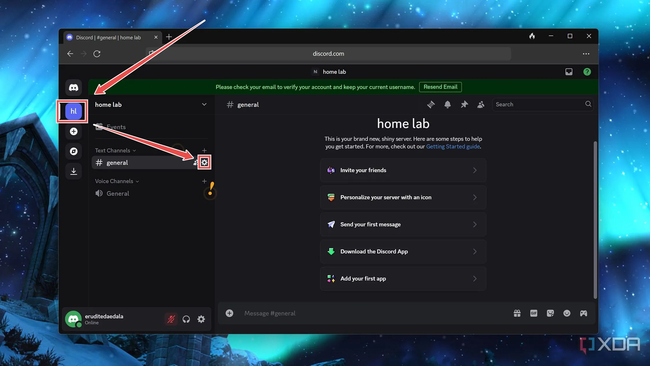 Truy cập biểu tượng cài đặt cho kênh Discord để cấu hình webhook