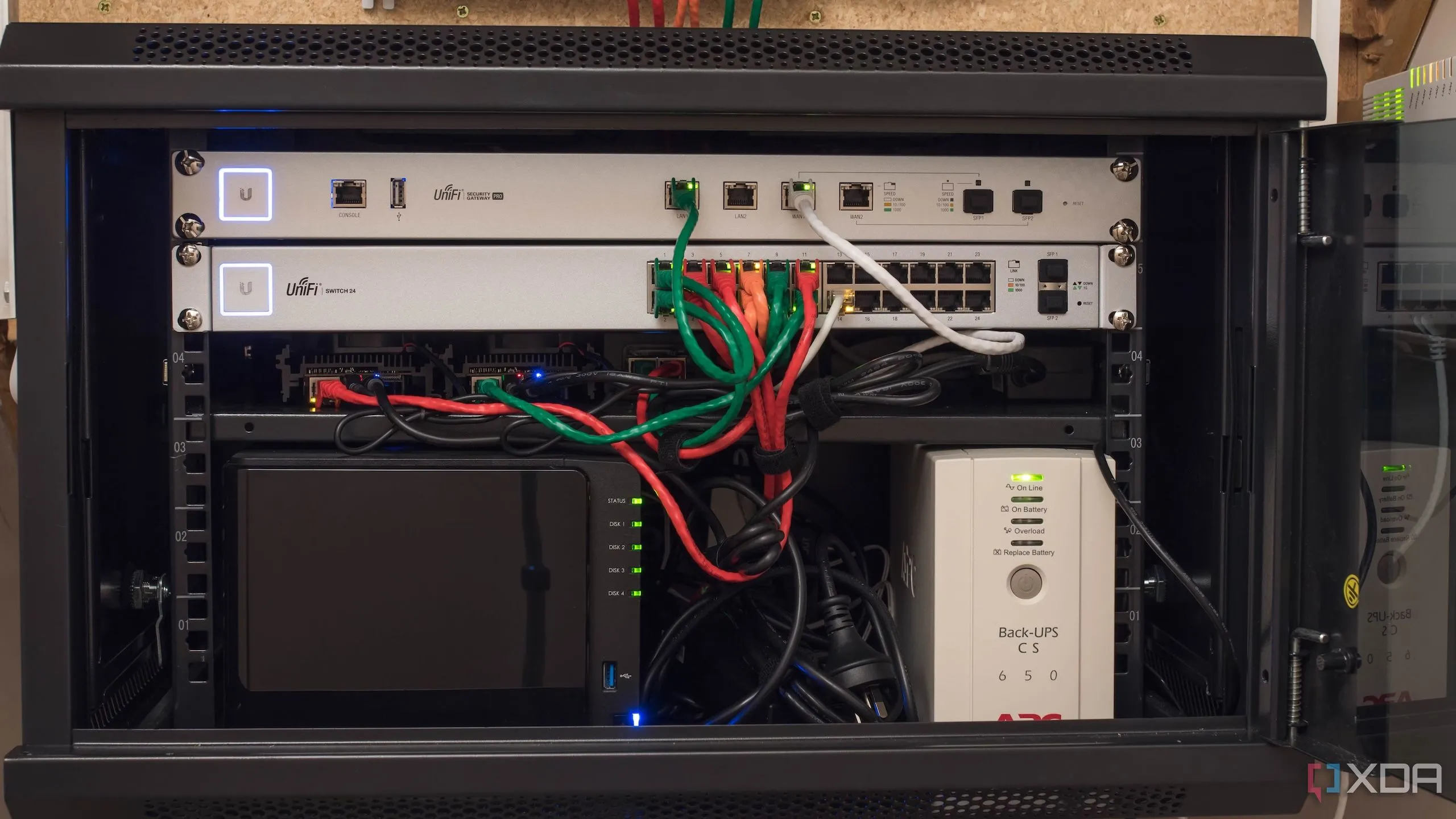 Tủ máy chủ home lab