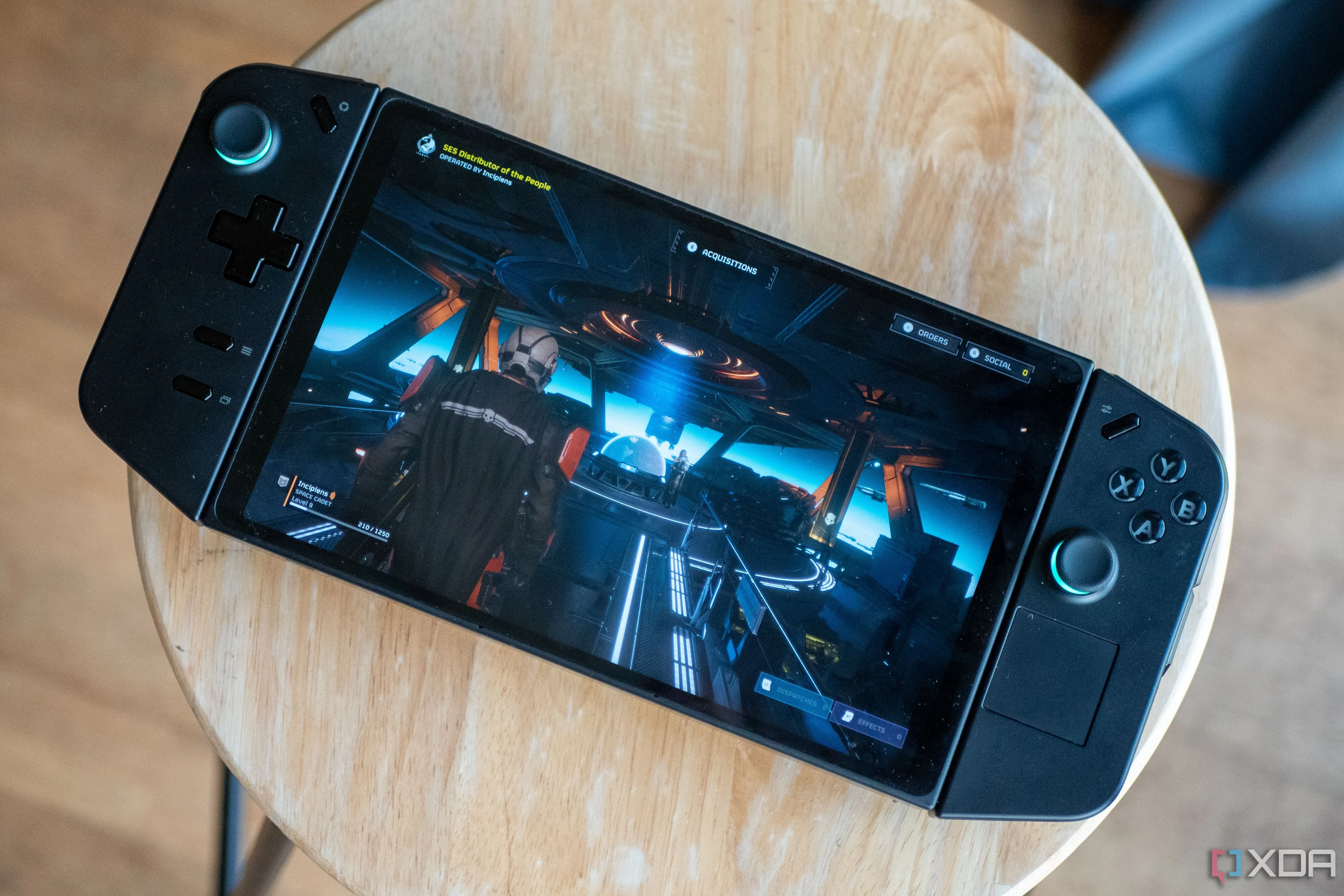 Tựa game Helldivers 2 chạy trên Lenovo Legion Go, đòi hỏi tập lệnh AVX2