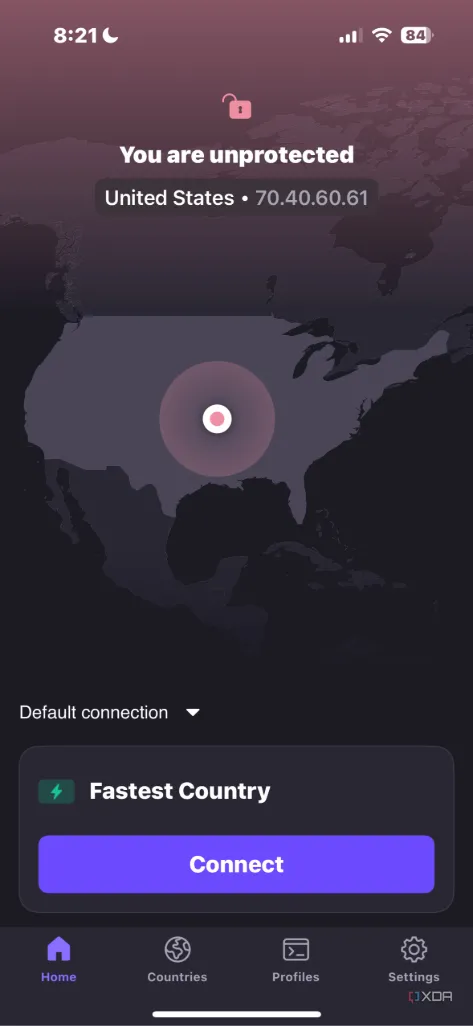 Ứng dụng Proton VPN đang hoạt động trên iPhone, hiển thị trạng thái kết nối
